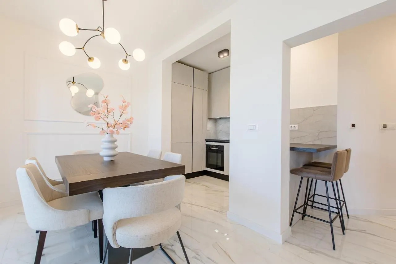 Apartment Cosmopolitan **** Split Kroatië