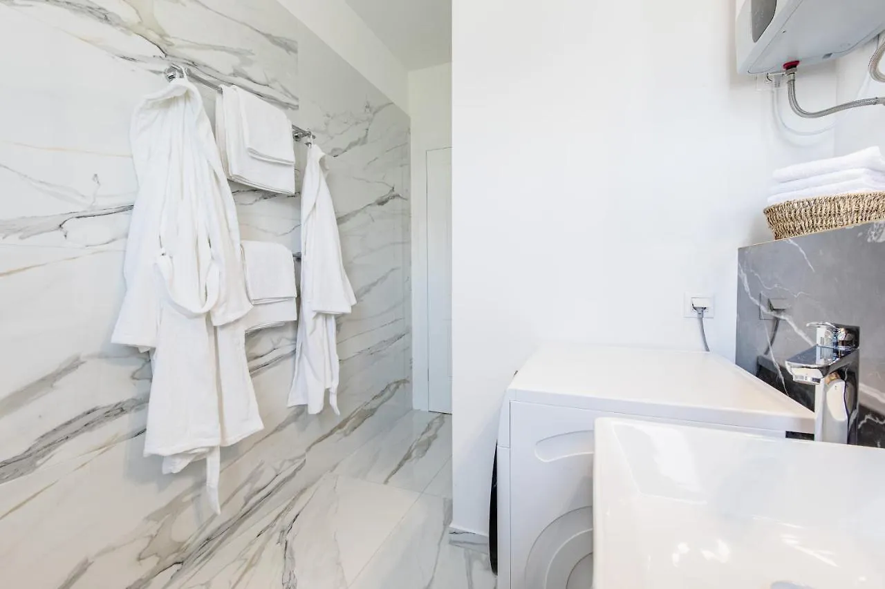 Apartment Cosmopolitan **** Split